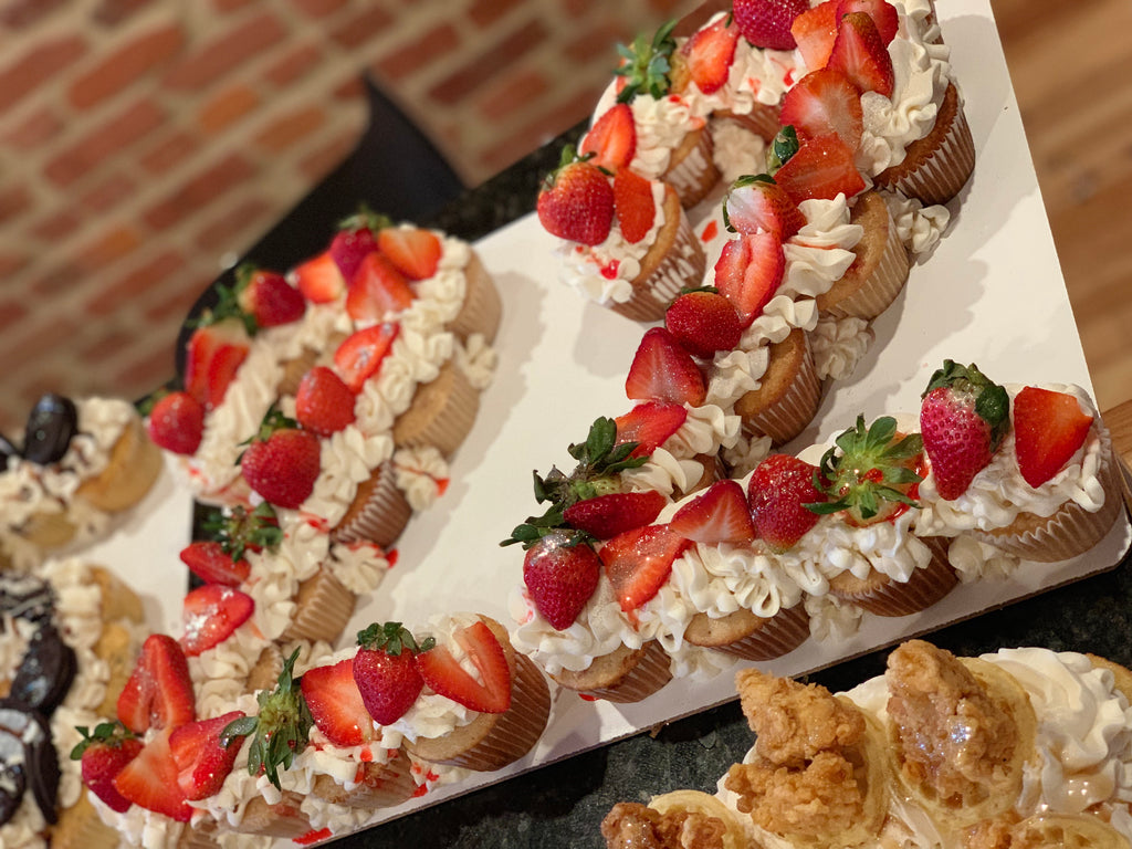 Pull Apart Cupcake Cakes